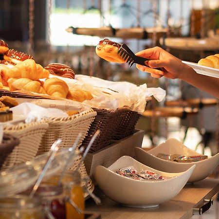 Mercure Bangkok Sukhumvit 24 Eksteriør billede